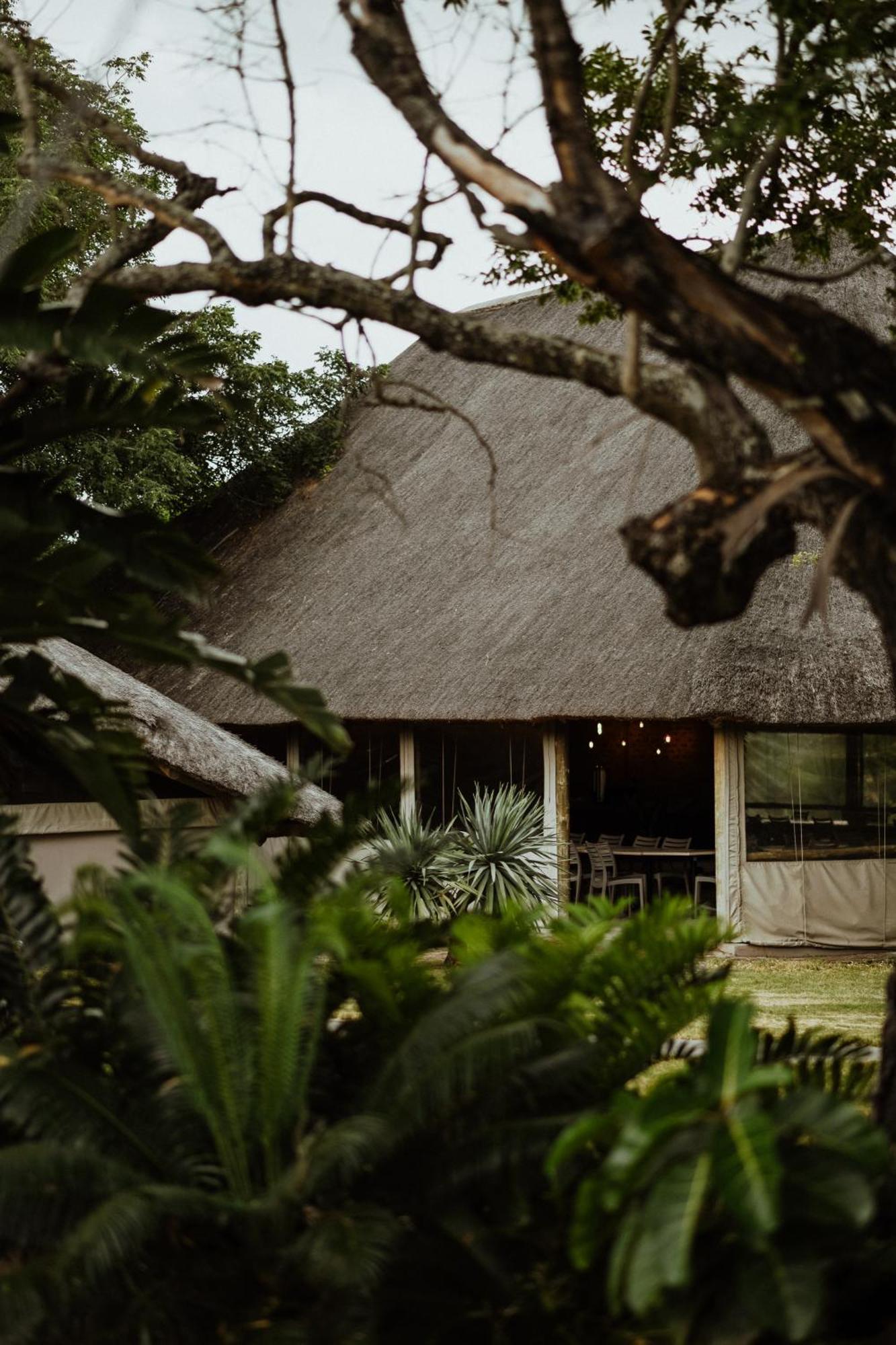 Unyati Safari Lodge Hectorspruit Esterno foto